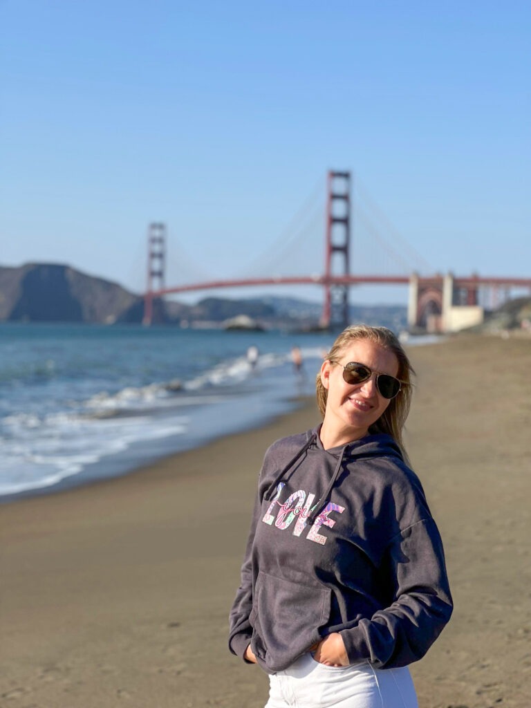 Anita en San Francisco durante el viaje a la Costa Oeste de Estados Unidos en grupo